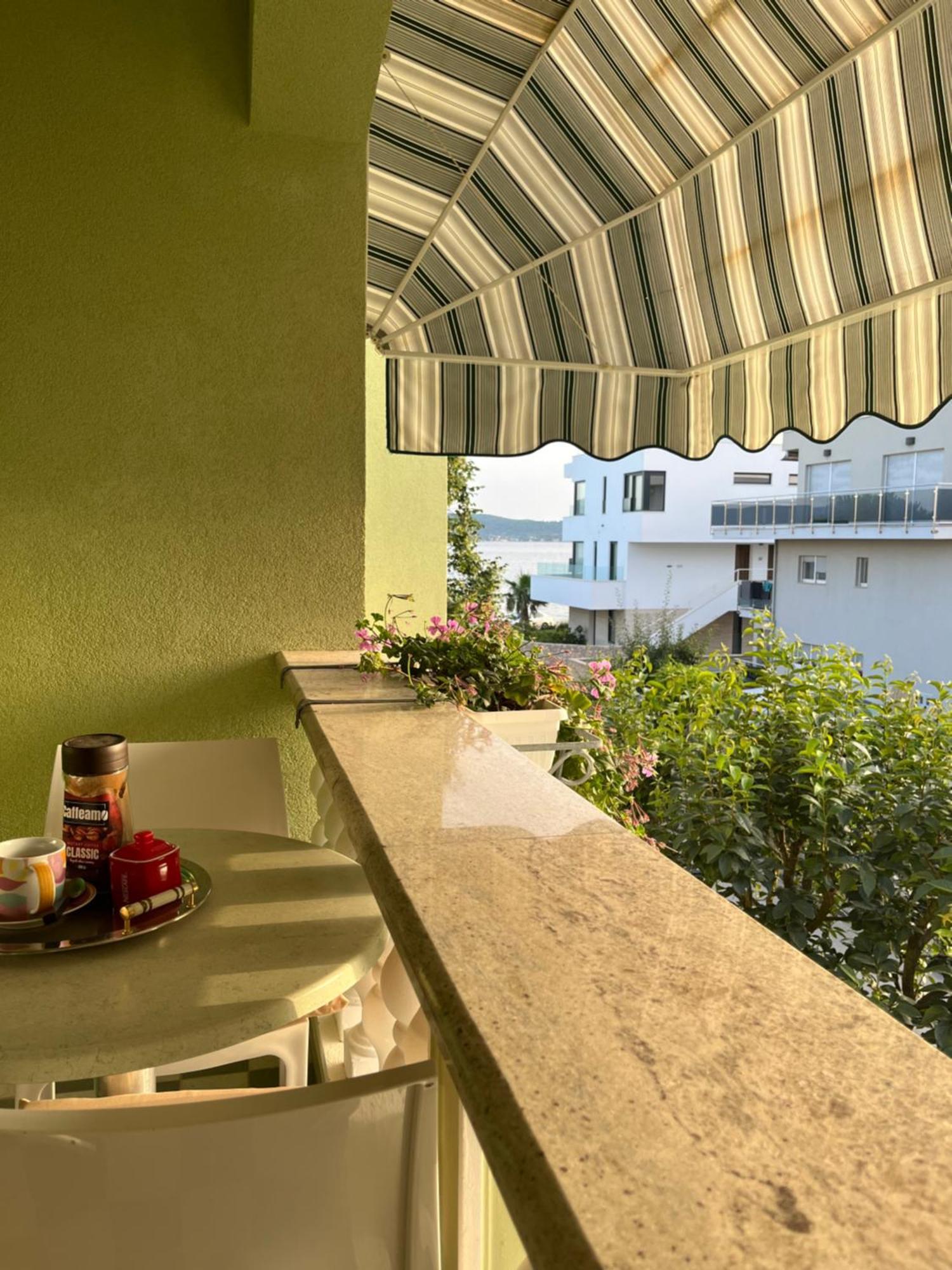 Apartman Adrijan Sukošan Exterior foto
